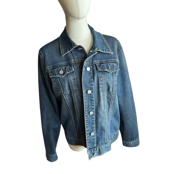 GAP Women’s Classic Blue Denim Jacket Size L – Button Front Faded Wash, Preowned - Picture 2 of 7